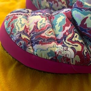 The North Face kids thermoball slippers